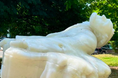 Wax Statue Of  Abraham Lincoln Melting Due To Extreme Heat In Washington D.c.