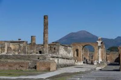 Tourist From Canada Returns To Pompeii With Stolen Artefacts After 15 Years To End Curse